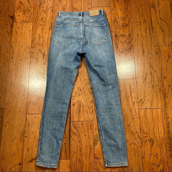 Zara Trafaluc Denimwear Jeans, Size 4 - Picture 2 of 6